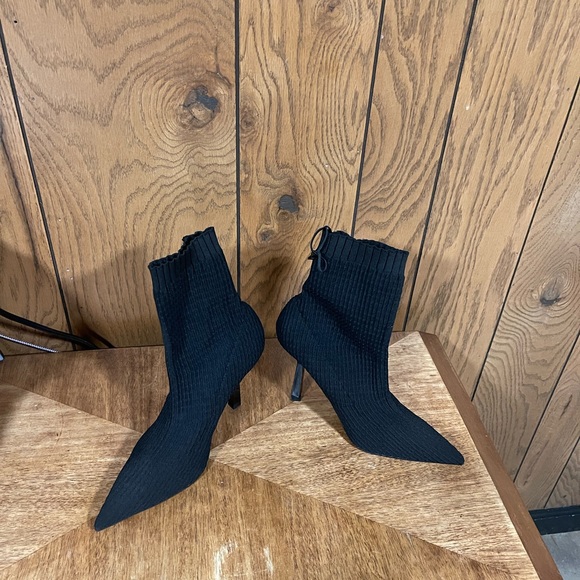 Zara Trafaluc"Black Stretchy Sock Mesh Pointed Toe Ankle Boot Stiletto Heels - Picture 14 of 15